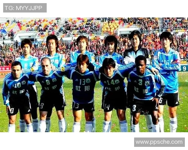 北京北控凤凰迎战大连队期待精彩对决展现足球魅力与团队精神